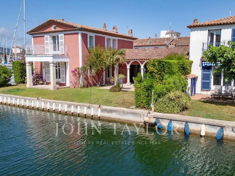 Villa Port-grimaud - 241m²