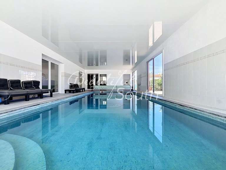 Maison Port-la-Nouvelle - 5 chambres - 530m²