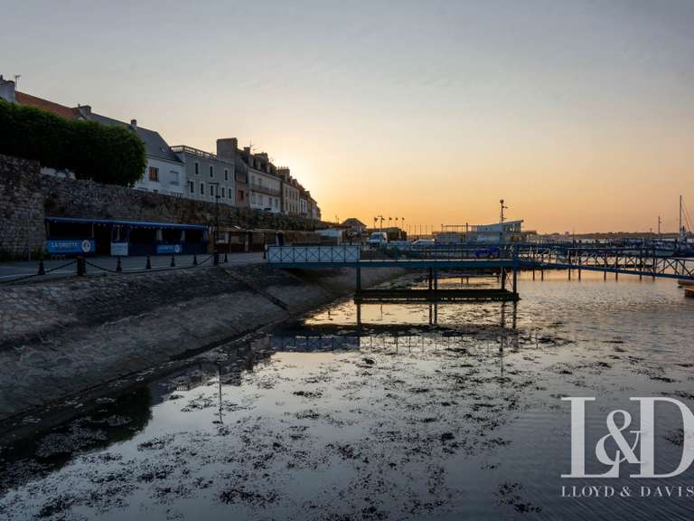 Maison avec Vue sur mer Port-Louis - 5 chambres - 213m²