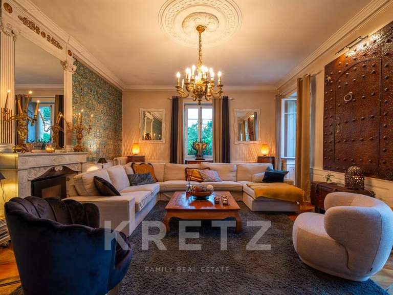 Maison Porte-de-Savoie - 7 chambres - 855m²