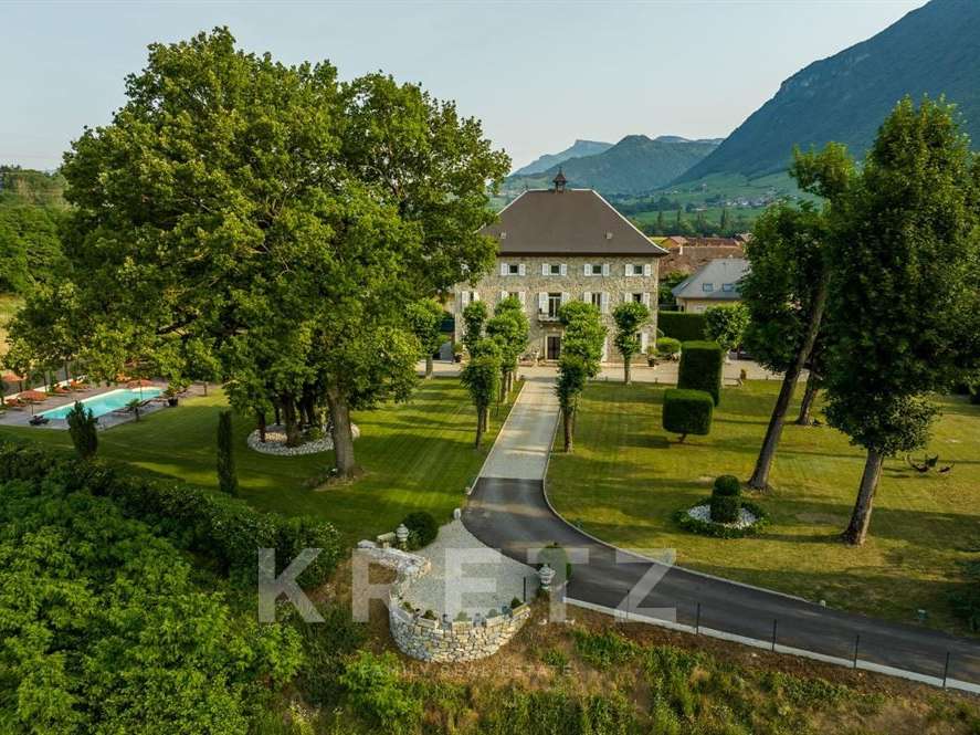 House Porte-de-Savoie