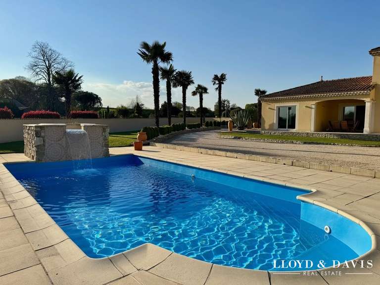 Maison Portes-lès-Valence - 4 chambres - 186m²