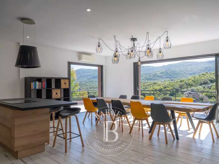 House porticcio - 4 bedrooms - 250m²