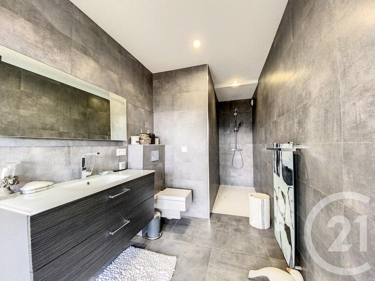 Appartement Porto-Vecchio - 5 chambres - 45m²
