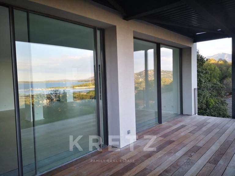 Appartement Porto-Vecchio - 3 chambres - 164m²