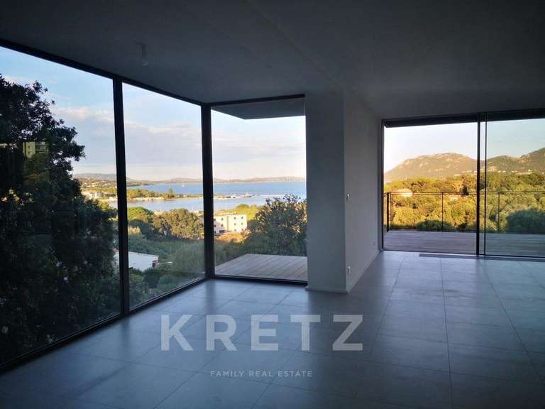 Appartement Porto-Vecchio - 3 chambres - 164m²