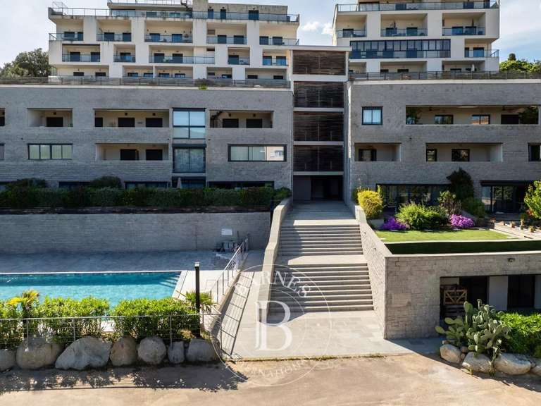 Appartement Porto-Vecchio - 5 chambres - 545m²