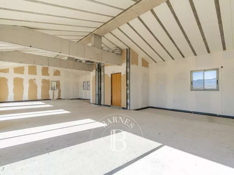 Appartement Porto-Vecchio - 3 chambres - 117m²