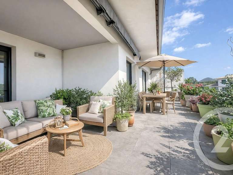 Appartement Porto-Vecchio - 3 chambres - 152m²