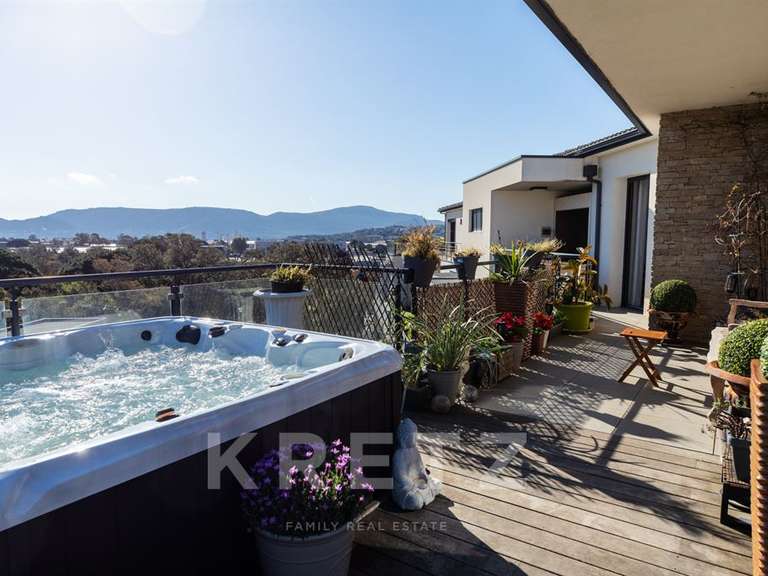 Appartement Porto-Vecchio - 3 chambres - 120m²