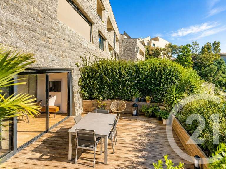 Appartement Porto-Vecchio - 2 chambres - 83m²