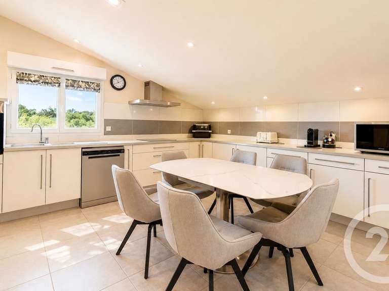 Appartement Porto-Vecchio - 4 chambres - 196m²