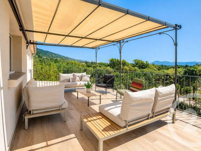 Appartement Porto-Vecchio - 4 chambres - 196m²