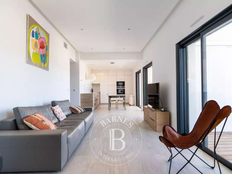 Appartement Porto-Vecchio - 3 chambres - 140m²