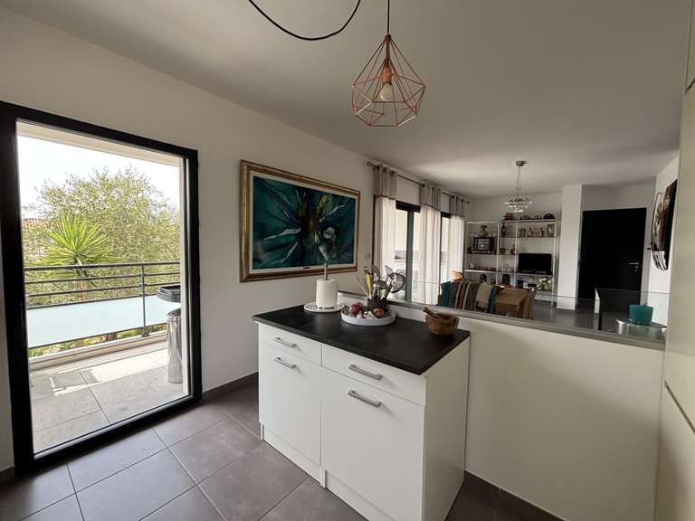 Appartement Porto-Vecchio - 5 chambres - 114m²