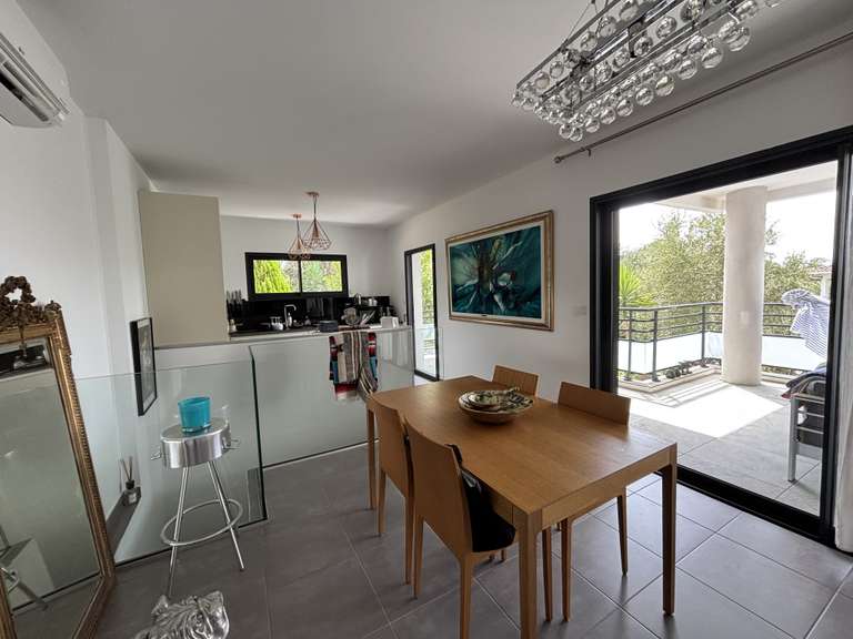 Appartement Porto-Vecchio - 5 chambres - 114m²