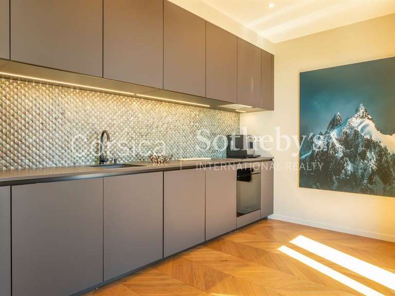 Appartement Porto-Vecchio - 3 chambres - 130m²