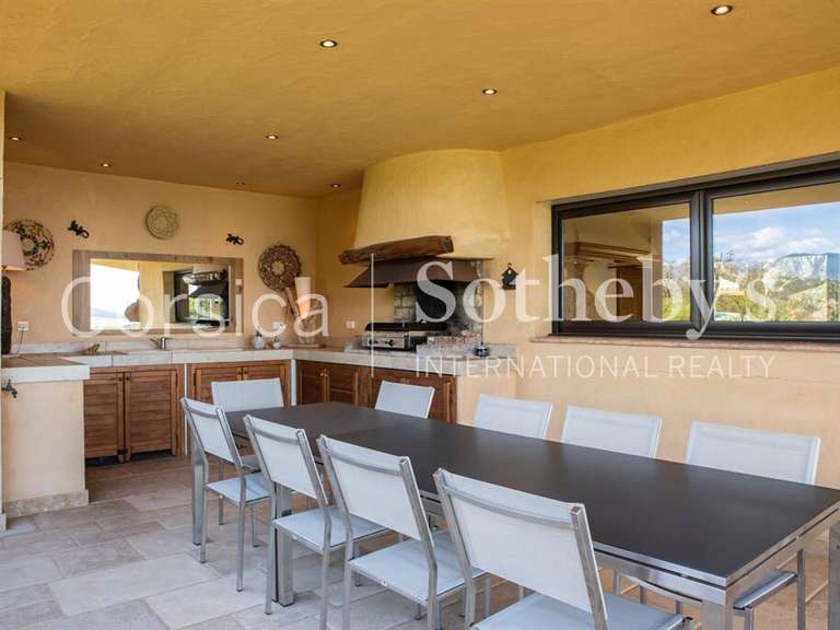 Maison Porto-Vecchio - 4 chambres - 350m²