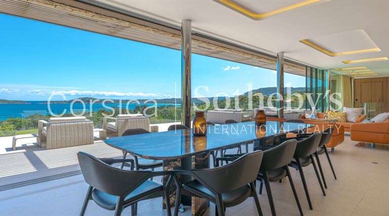 Maison Porto-Vecchio - 6 chambres - 440m²