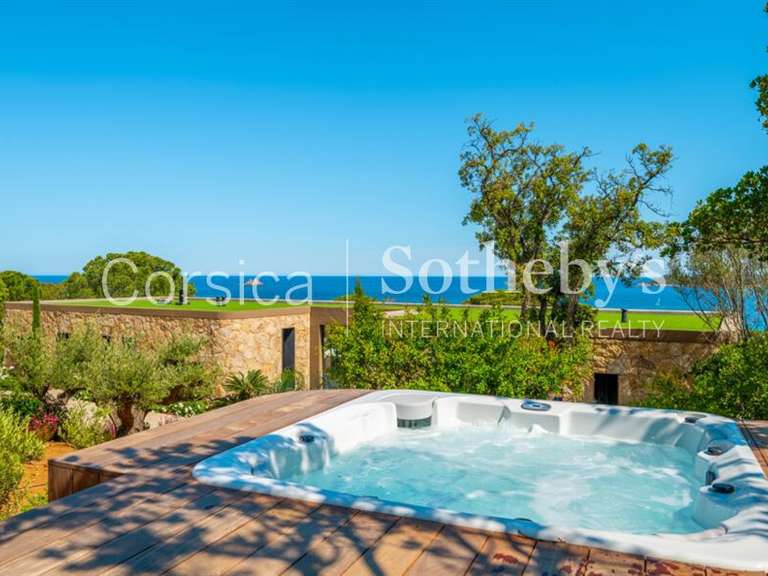 Maison Porto-Vecchio - 6 chambres - 440m²