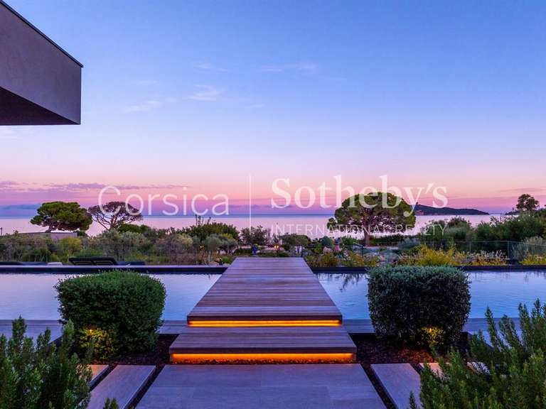 Maison Porto-Vecchio - 6 chambres - 470m²