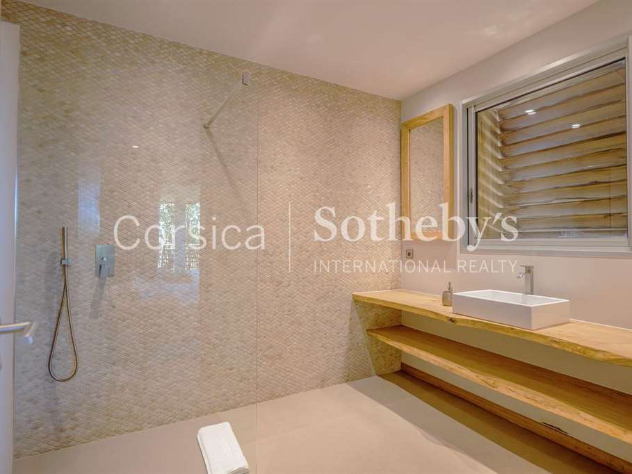 House Porto-Vecchio