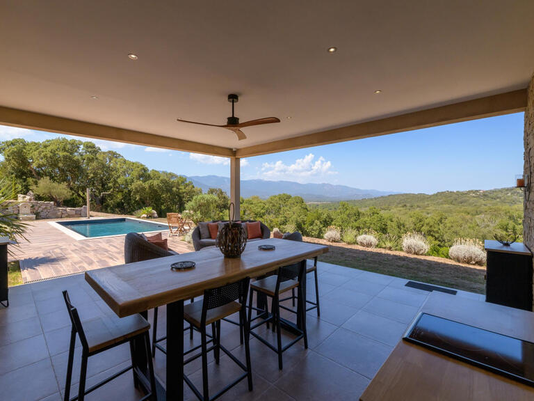 Maison Porto-Vecchio - 5 chambres - 9m²