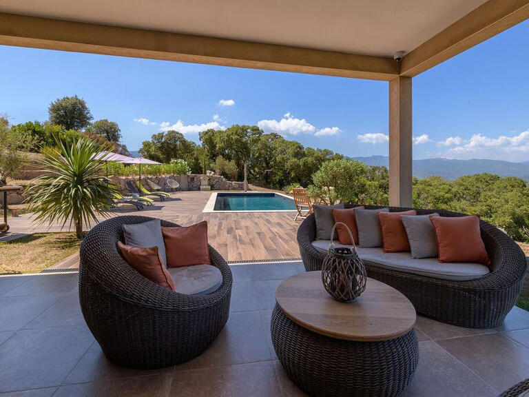 Maison Porto-Vecchio - 5 chambres - 9m²