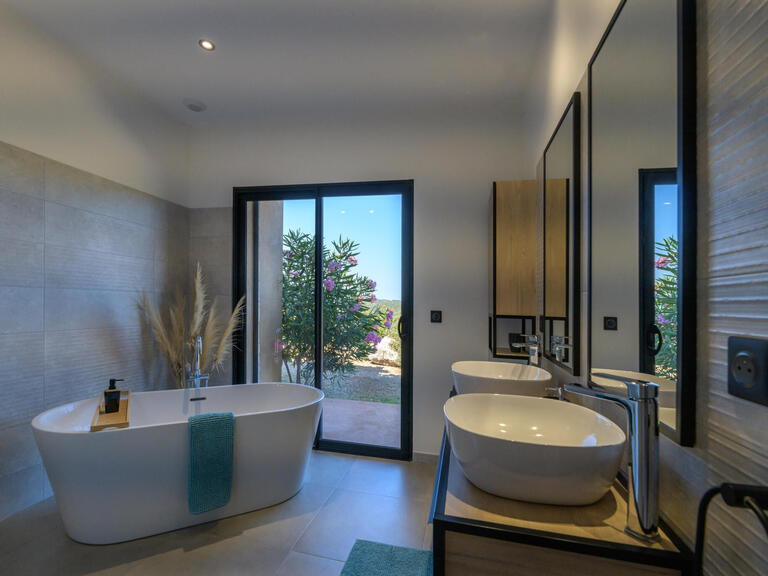Maison Porto-Vecchio - 5 chambres - 9m²
