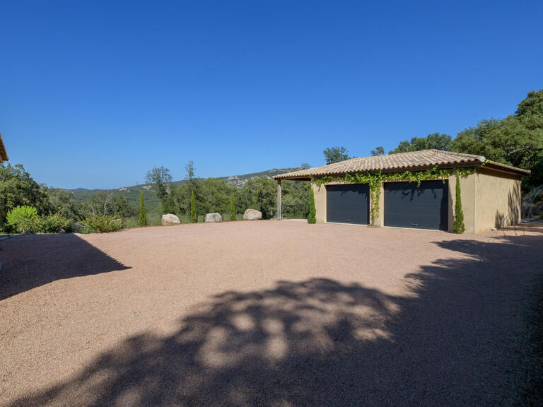 Maison Porto-Vecchio - 5 chambres - 9m²