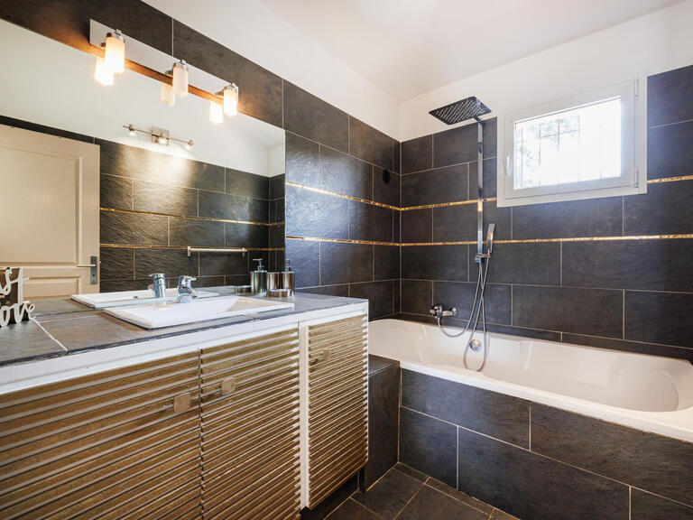 Maison Porto-Vecchio - 4 chambres - 2m²