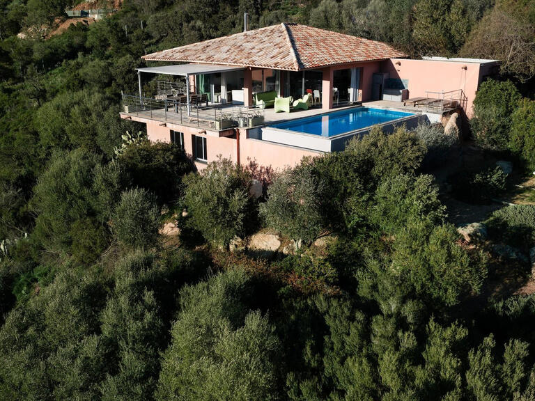 Maison Porto-Vecchio - 4 chambres - 14m²