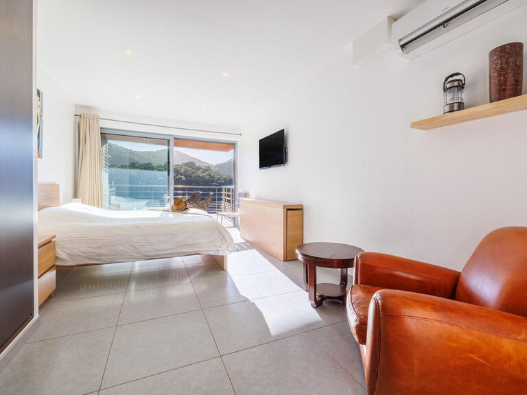 Maison Porto-Vecchio - 4 chambres - 14m²