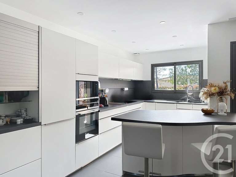 Maison Porto-Vecchio - 3 chambres - 12m²