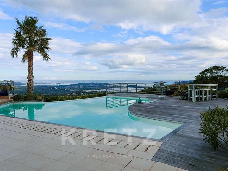 Maison Porto-Vecchio - 6 chambres - 305m²