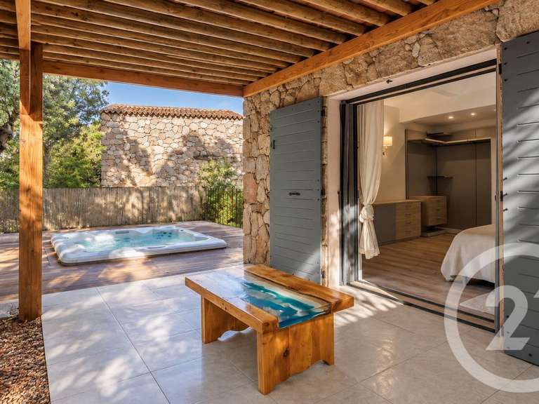 Maison Porto-Vecchio - 3 chambres - 200m²