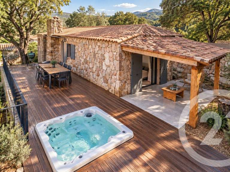 Maison Porto-Vecchio - 3 chambres - 200m²