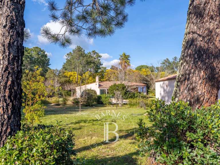 Maison Porto-Vecchio - 4 chambres - 150m²