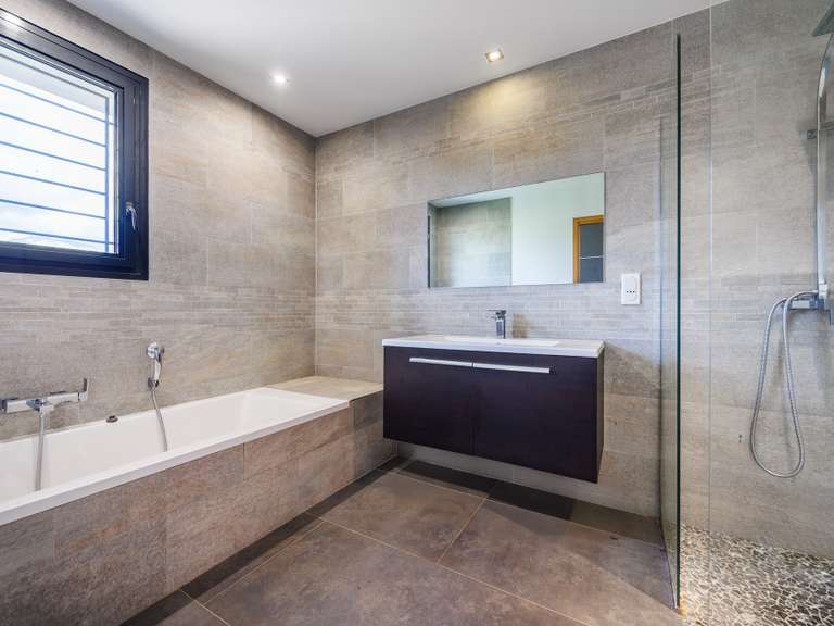 Maison Porto-Vecchio - 8 chambres - 319m²