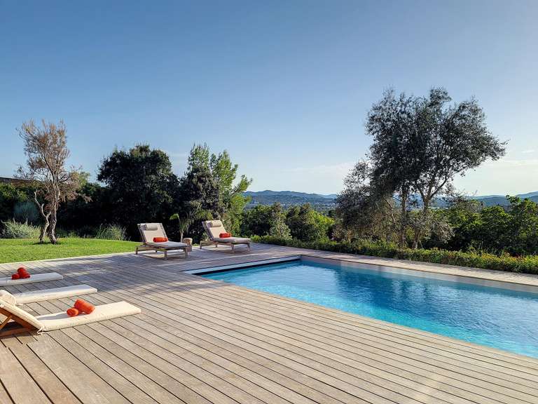 Maison Porto-Vecchio - 4 chambres - 200m²