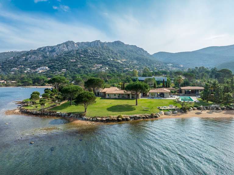 Maison Porto-Vecchio - 5 chambres - 450m²