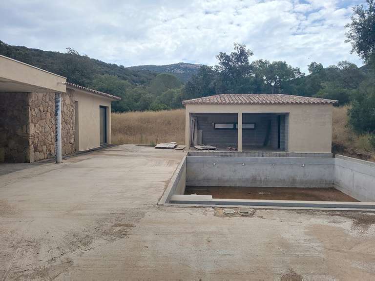 Maison Porto-Vecchio - 6 chambres - 357m²