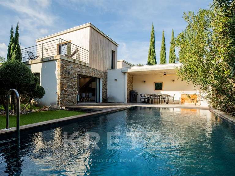 Maison Porto-Vecchio - 4 chambres - 114m²