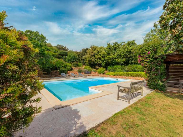 Maison Porto-Vecchio - 4 chambres - 215m²