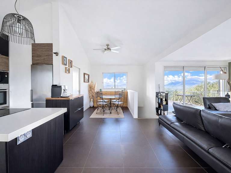 Maison Porto-Vecchio - 4 chambres - 182m²