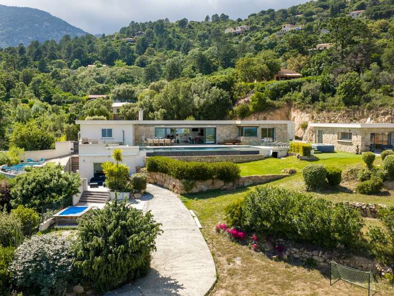 Maison Porto-Vecchio - 8 chambres - 320m²