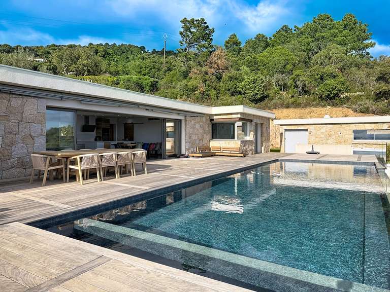 Maison Porto-Vecchio - 8 chambres - 320m²