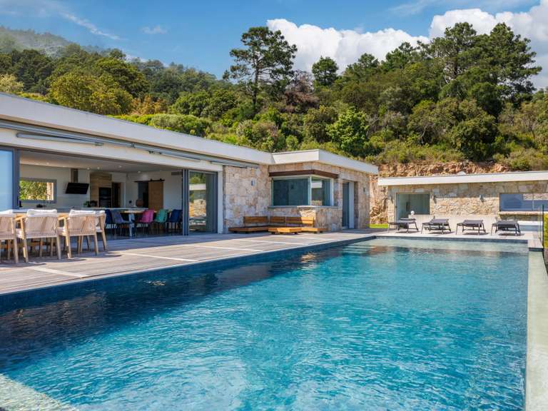 Maison Porto-Vecchio - 8 chambres - 320m²
