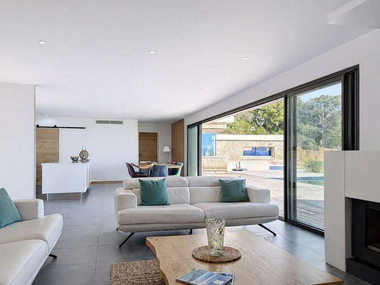 Maison Porto-Vecchio - 8 chambres - 320m²
