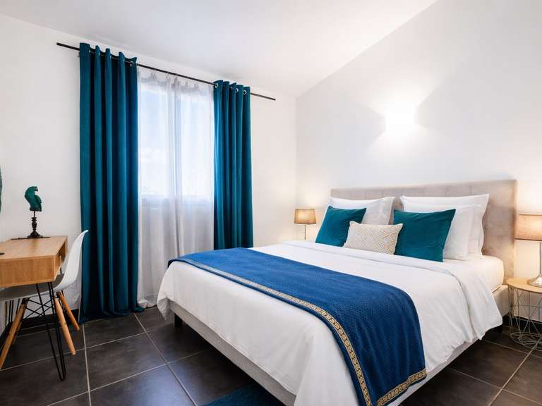 Maison Porto-Vecchio - 4 chambres - 200m²